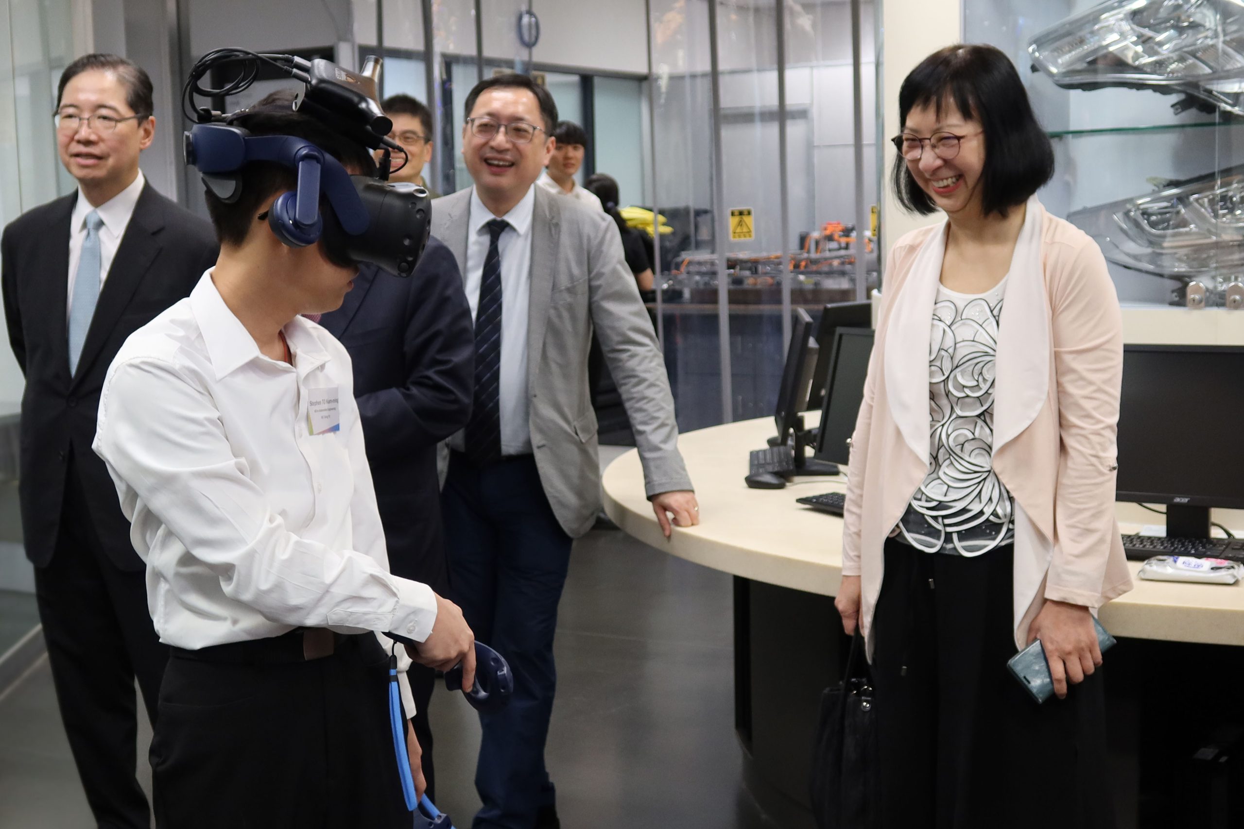 教育統籌委員會到訪職業專才教育機構的照片