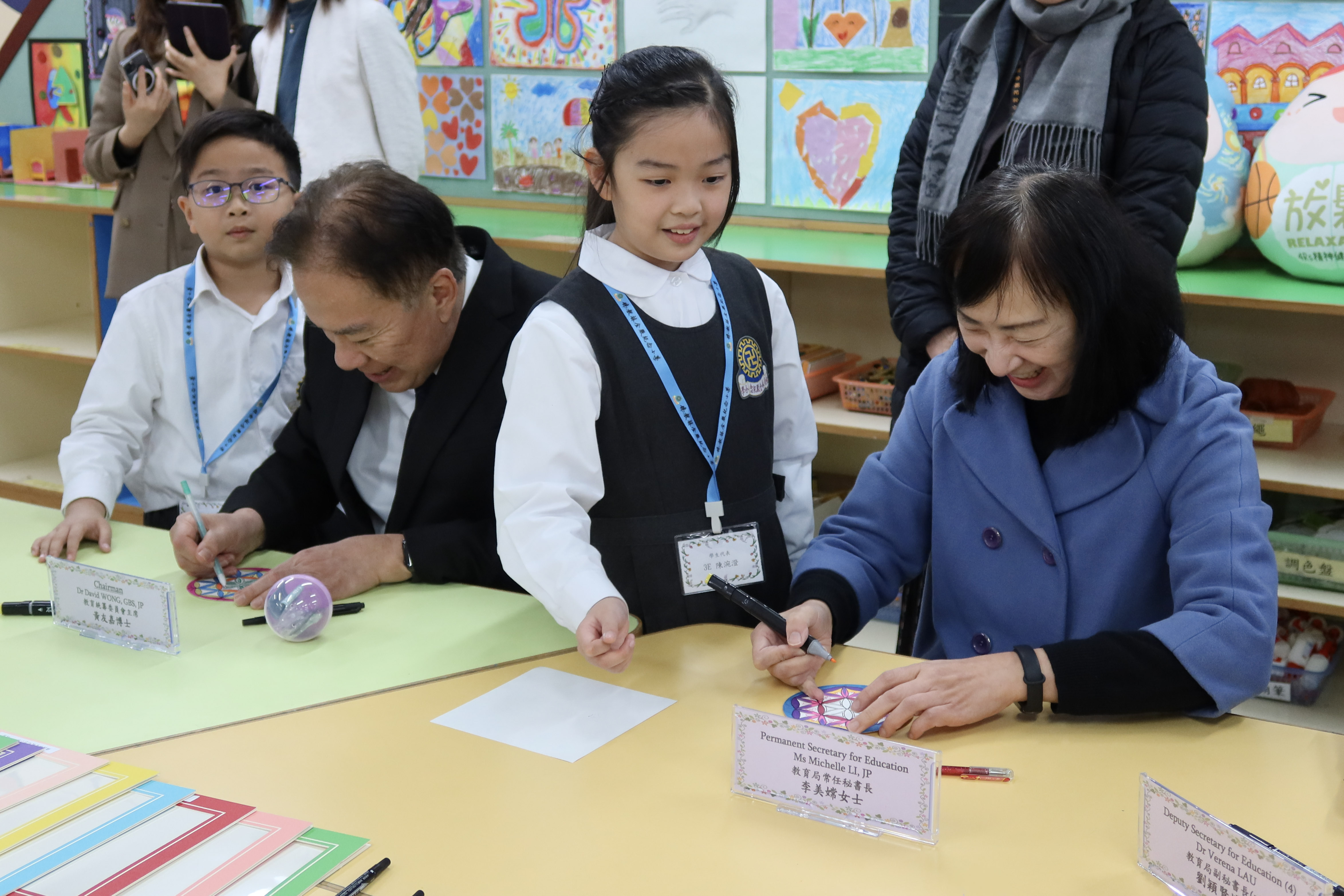 教育統籌委員會到訪小學了解推廣學生精神健康工作 的照片